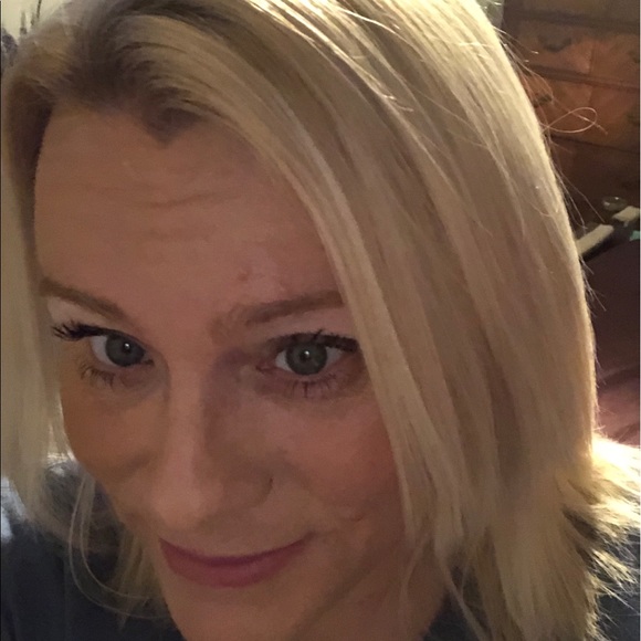 Meet your Posher, Jodie - Picture 2 of 2